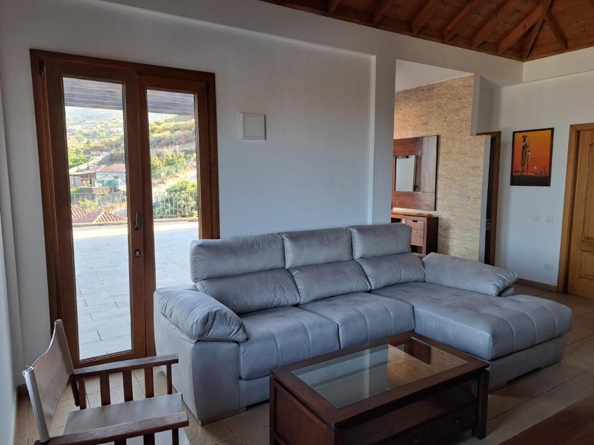 Casa Amagante, En Hoyo De Holiday home