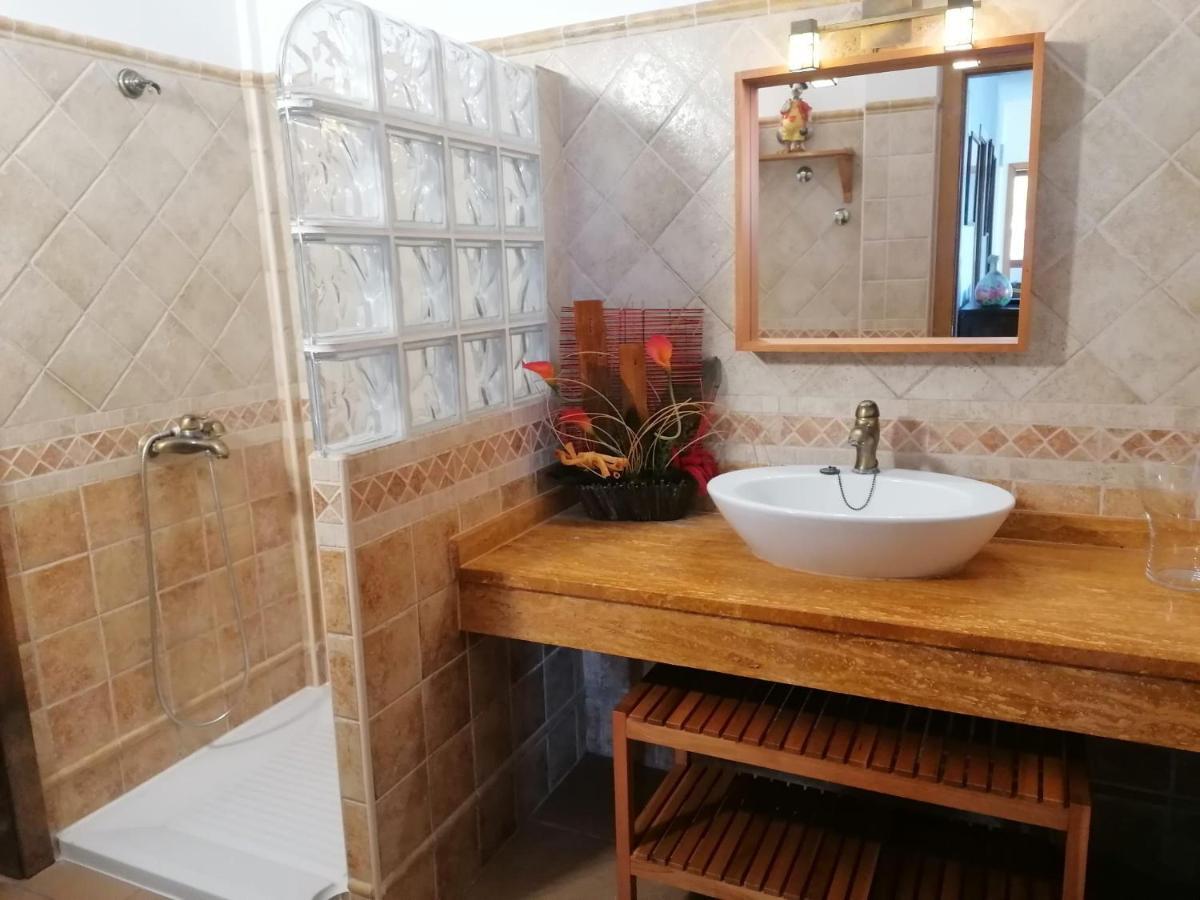 Casa Amagante, En Hoyo De Mazo
